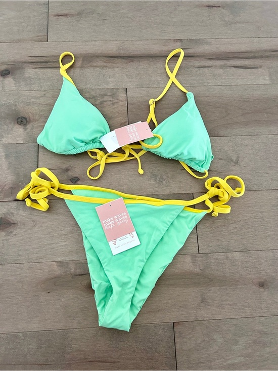Dippin' Daisy's Other - Dippin' Daisy's Mint Green Bikini with Yellow Trim
